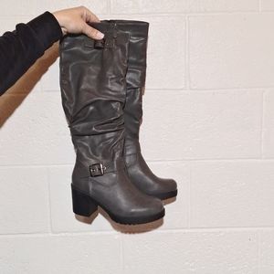 DREAM PAIRS Women's Black Chunky Heel Boots Size 7.5 Gray Color